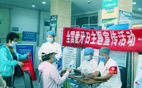 �P(gu��n)�ڐ����յĺڰ��(b��o)