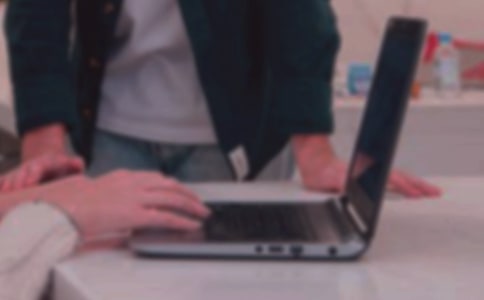 �����T���İ��߄��ϼ�ʮƪ