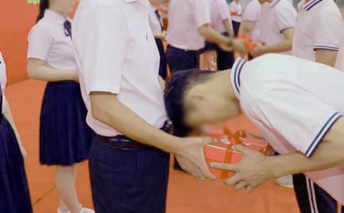 �W(xu��)�������ڳ��˶Y�ϵİl(f��)�Ը壨ͨ��10ƪ��