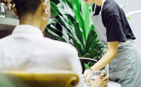 �Ӵ����˵ĶY�x���R