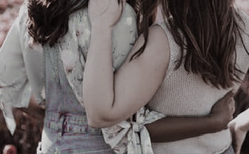 Ů����������800��