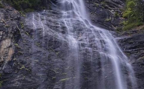 �����x���ٲ�����300��9ƪ