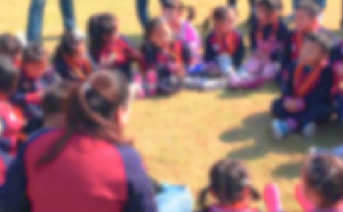 ���οƼ��^С�W(xu��)����600��