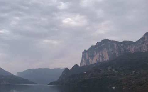 ��һ���{�����ľ���(x��)�}