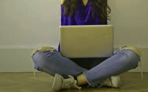 關(guān)于禮儀坐姿分析要點(diǎn)